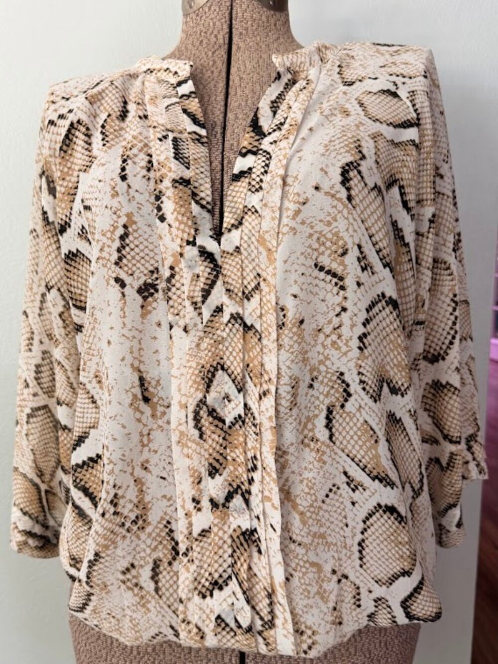 A.N.A Python Print Blouse Large - Picture 2 of 5
